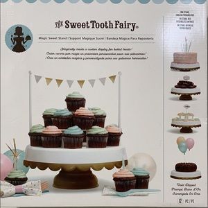 NIB Sweet Tooth sweets stand